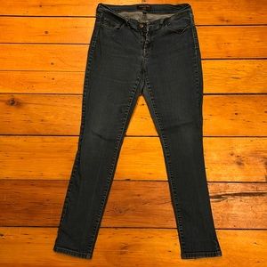Banana Republic Size 8 Skinny Fit Jeans.